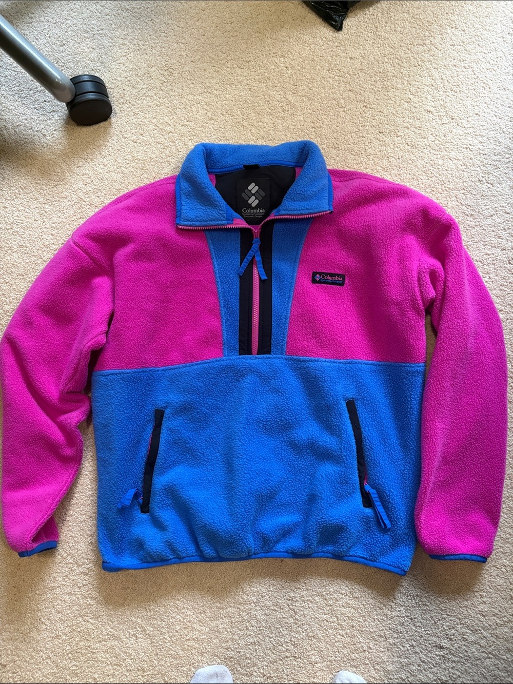 Columbia vintage-style 1/2 zip fleece vibrant blue and hot pink color women XL
